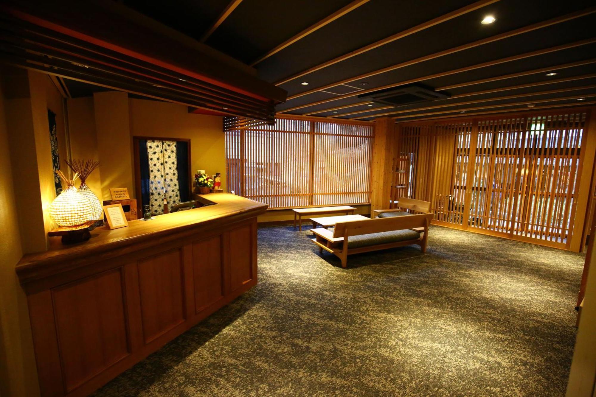 Nakajimaya Ryokan โนซาวะออนเซ็น ภายนอก รูปภาพ