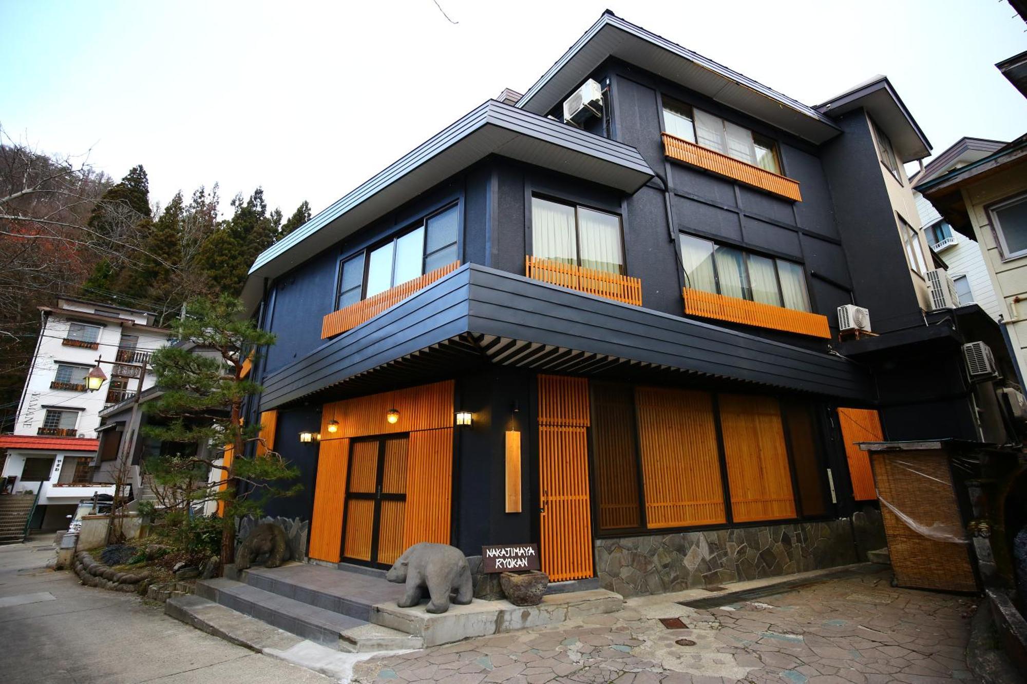 Nakajimaya Ryokan โนซาวะออนเซ็น ภายนอก รูปภาพ