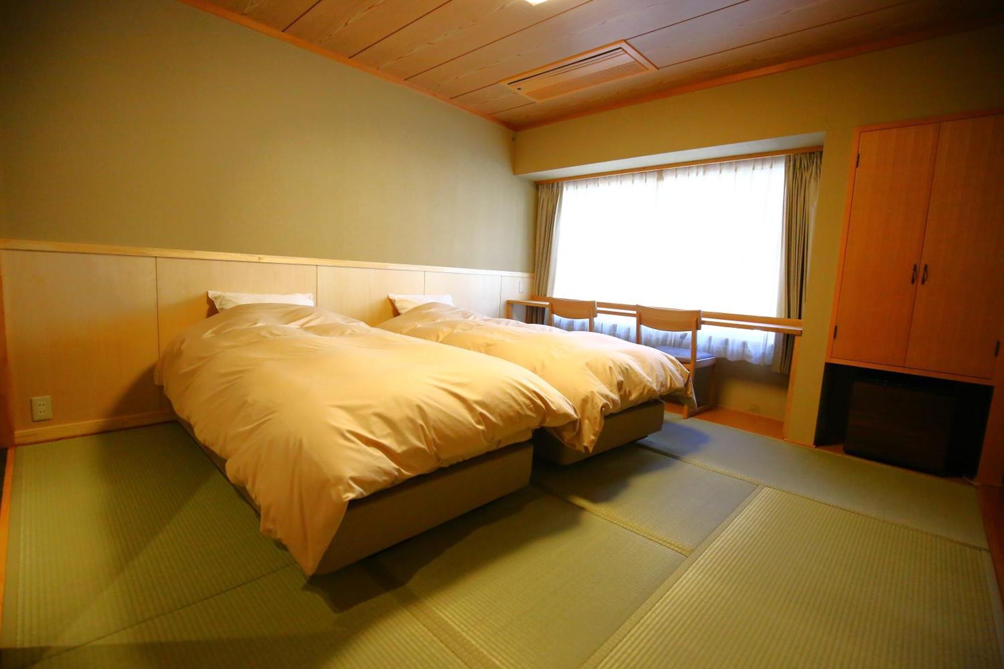 Nakajimaya Ryokan โนซาวะออนเซ็น ภายนอก รูปภาพ
